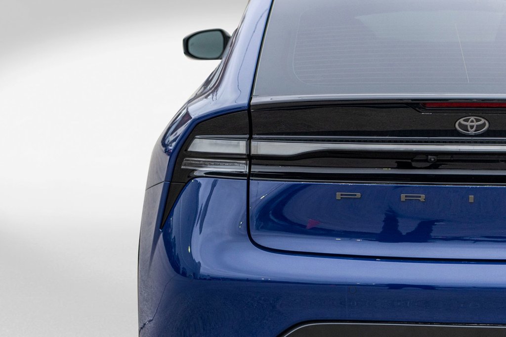 2025 Toyota Prius Plug-In Hybrid XSE in Charlemagne, Quebec - 31 - w1024h768px