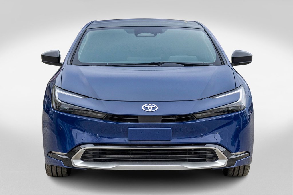 2025 Toyota Prius Plug-In Hybrid XSE in Charlemagne, Quebec - 2 - w1024h768px