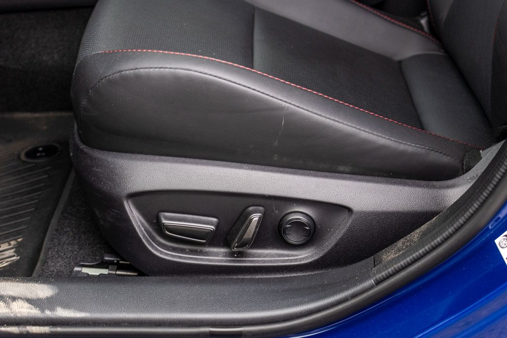 2025 Toyota Prius Plug-In Hybrid XSE in Charlemagne, Quebec - 25 - w1024h768px