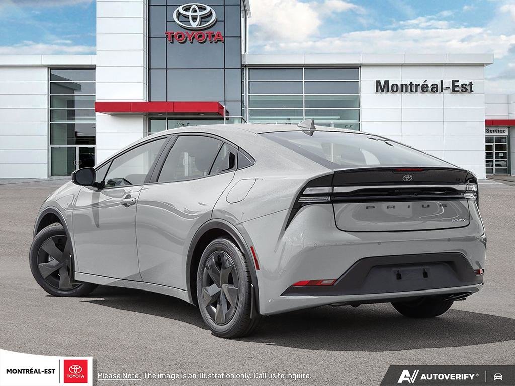 2026 Toyota Prius Plug-in Hybrid SE in Charlemagne, Quebec - 4 - w1024h768px
