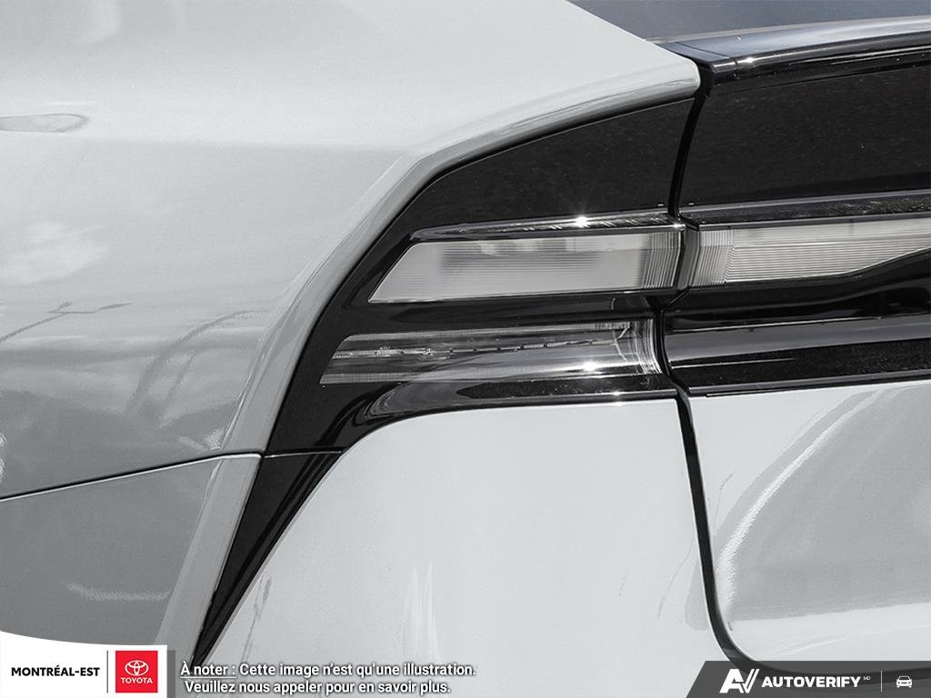 2026 Toyota Prius Plug-in Hybrid SE in Charlemagne, Quebec - 10 - w1024h768px