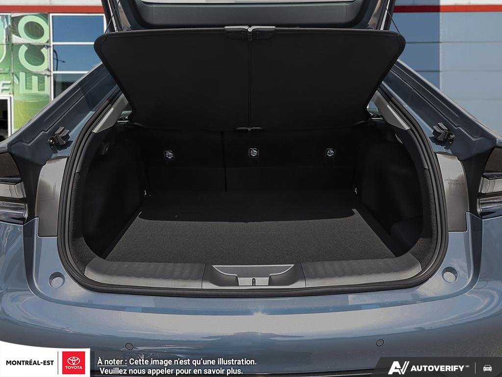 2026 Toyota Prius Plug-in Hybrid XSE in Charlemagne, Quebec - 7 - w1024h768px