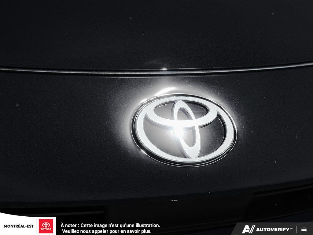 2026 Toyota Prius Plug-in Hybrid SE in Charlemagne, Quebec - 8 - w1024h768px