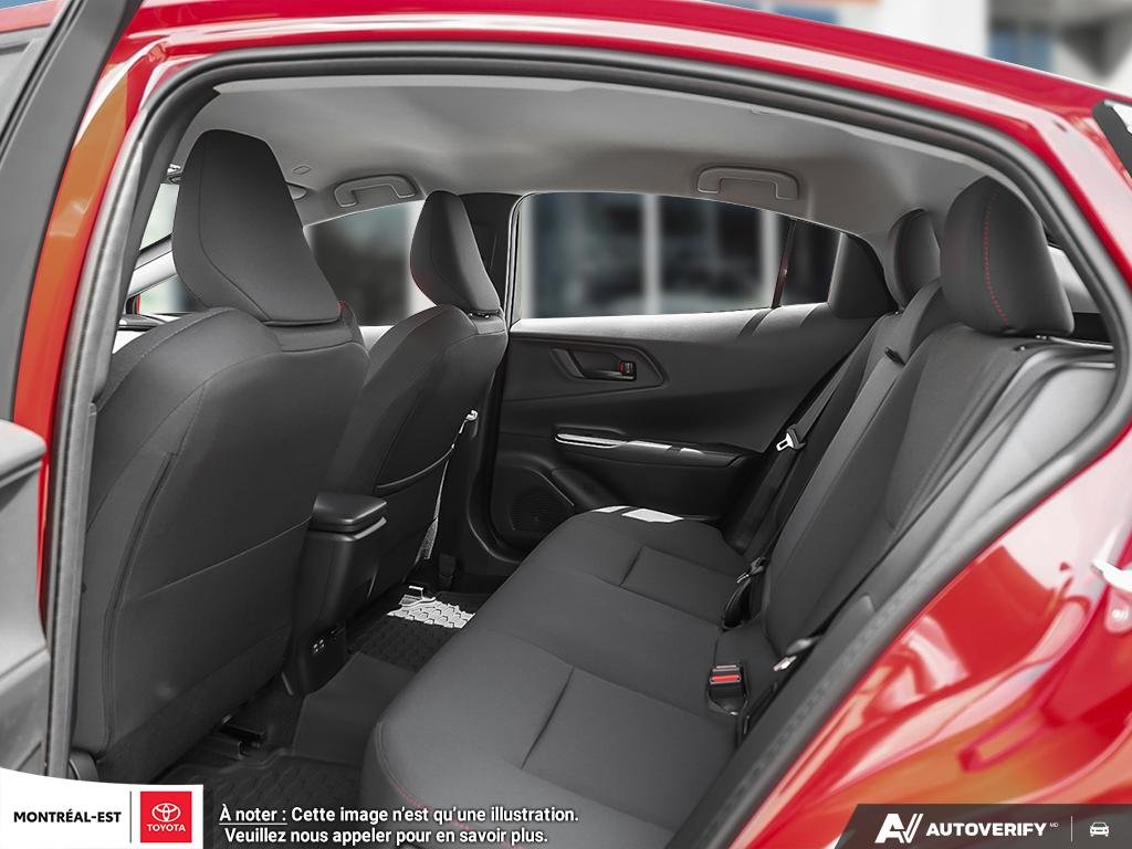 2026 Toyota Prius Plug-in Hybrid SE in Charlemagne, Quebec - 21 - w1024h768px