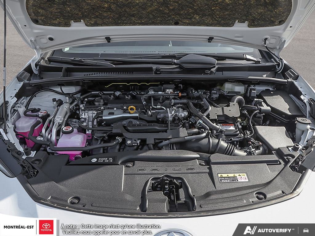 2026 Toyota Prius Plug-in Hybrid SE in Charlemagne, Quebec - 6 - w1024h768px