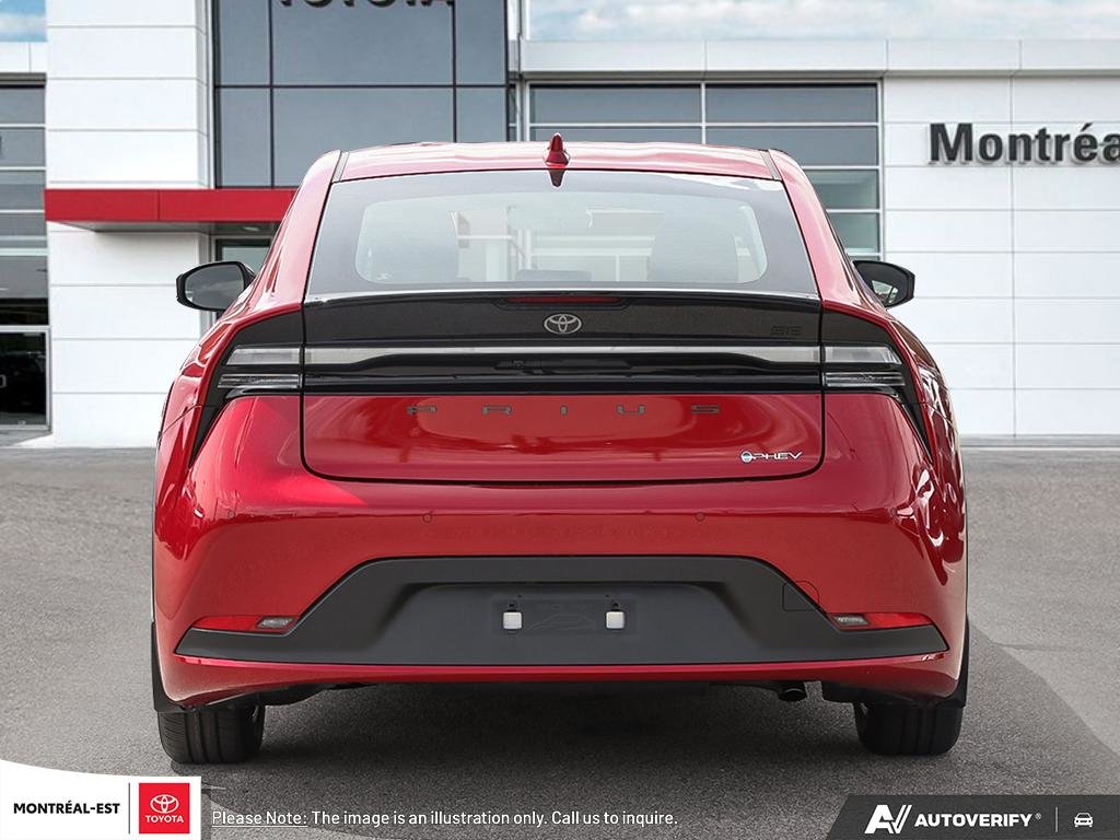 2026 Toyota Prius Plug-in Hybrid SE in Charlemagne, Quebec - 5 - w1024h768px