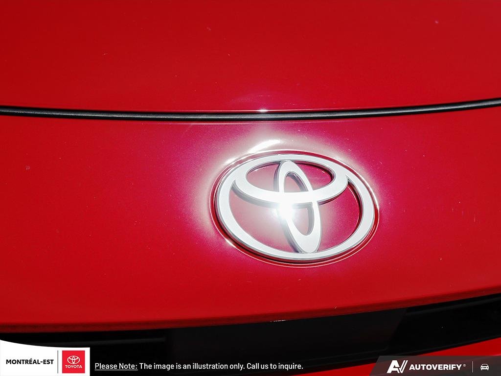 2026 Toyota Prius Plug-in Hybrid SE in Charlemagne, Quebec - 9 - w1024h768px