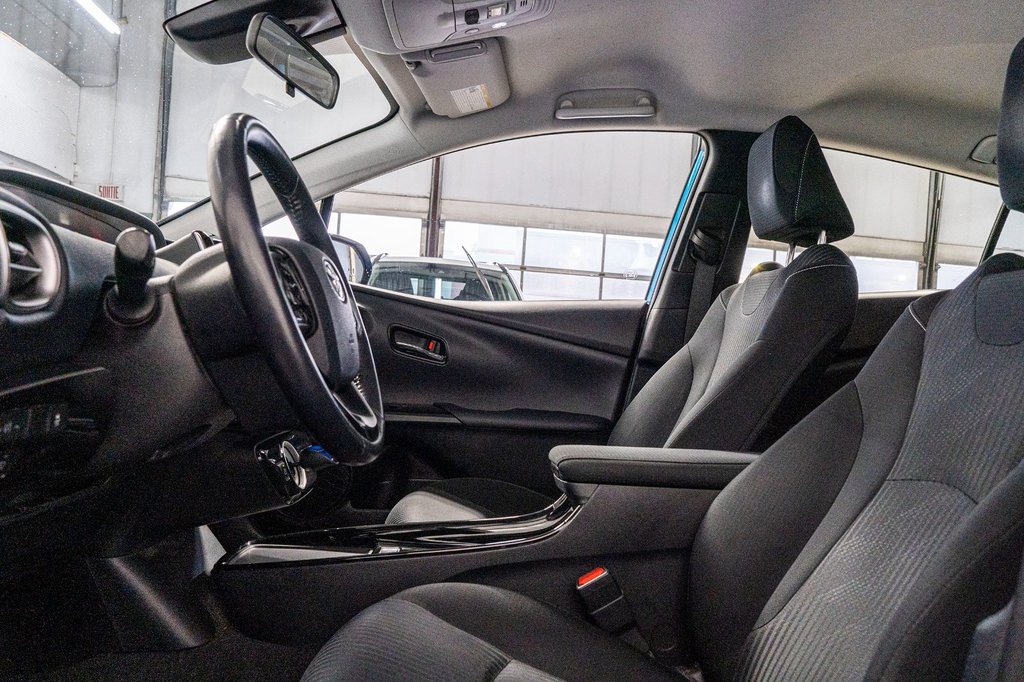 Toyota PRIUS PRIME **HYBRIDE BRANCHABLE** SIÈGES CHAUFFANTS+CARPLAY 2020 à Charlemagne, Québec - 19 - w1024h768px