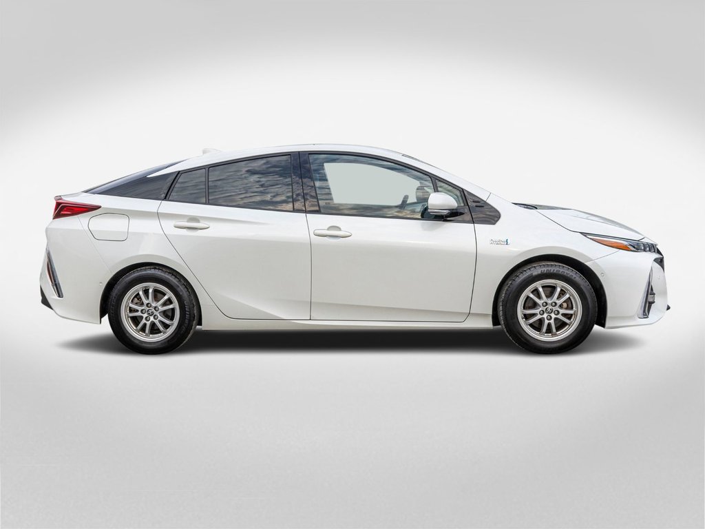 Toyota Prius Prime Upgrade 2020 à Charlemagne, Québec - 6 - w1024h768px