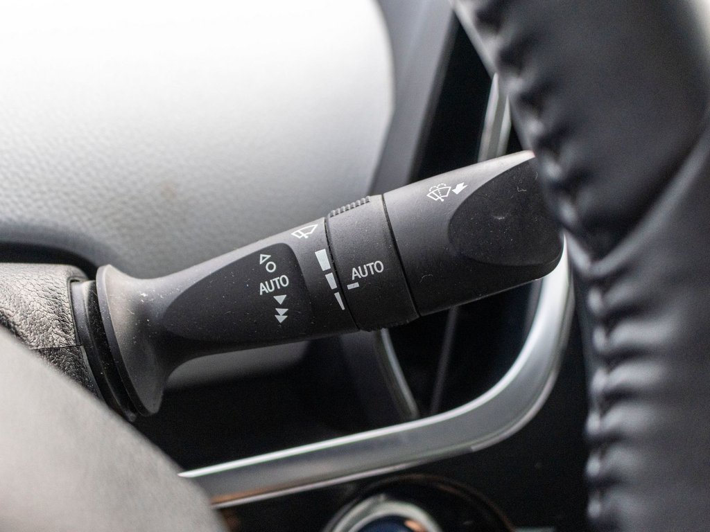 Toyota Prius Prime Upgrade 2020 à Charlemagne, Québec - 19 - w1024h768px