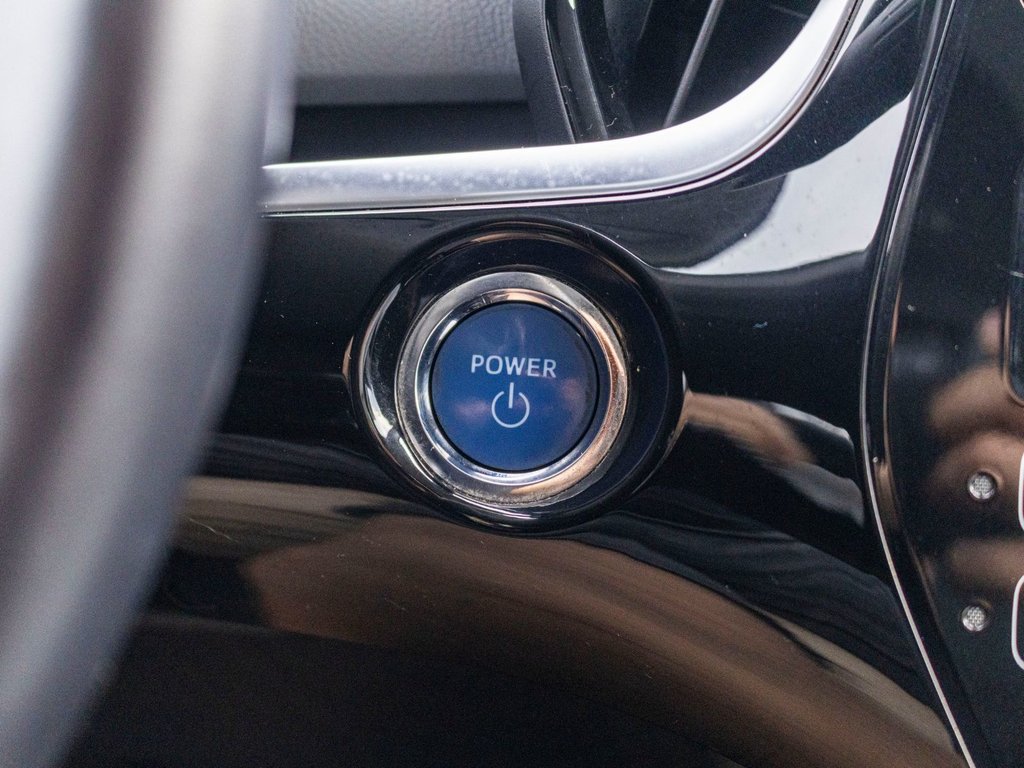 Toyota Prius Prime Upgrade 2020 à Charlemagne, Québec - 20 - w1024h768px