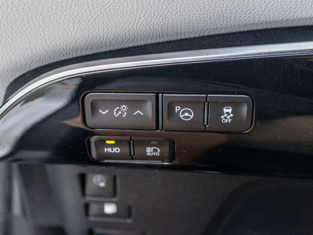 Toyota Prius Prime Upgrade 2020 à Charlemagne, Québec - 21 - w1024h768px