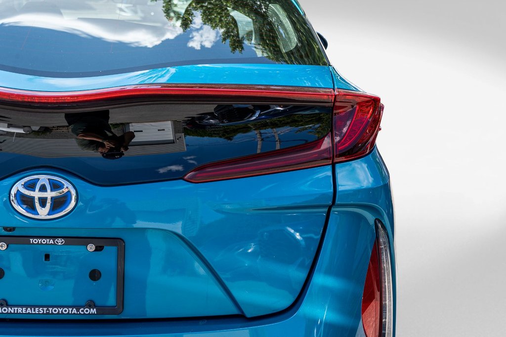 2021 Toyota PRIUS PRIME **HYBRIDE BRANCHABLE**JAMAIS ACCIDENTÉ** in Charlemagne, Quebec - 26 - w1024h768px