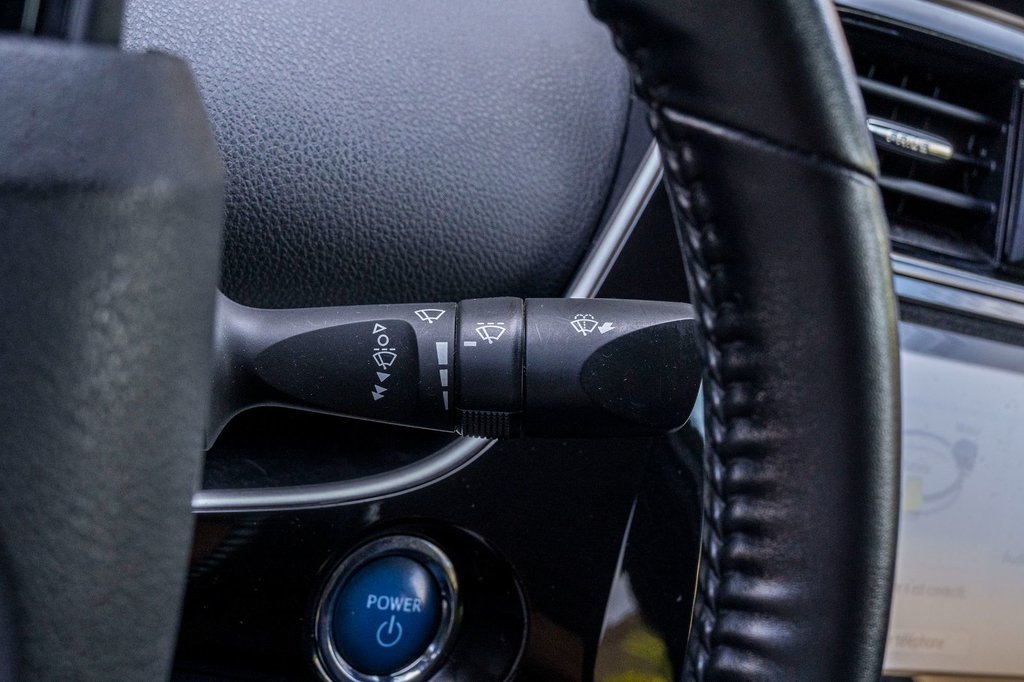Toyota PRIUS PRIME **HYBRIDE BRANCHABLE**JAMAIS ACCIDENTÉ** 2021 à Charlemagne, Québec - 18 - w1024h768px