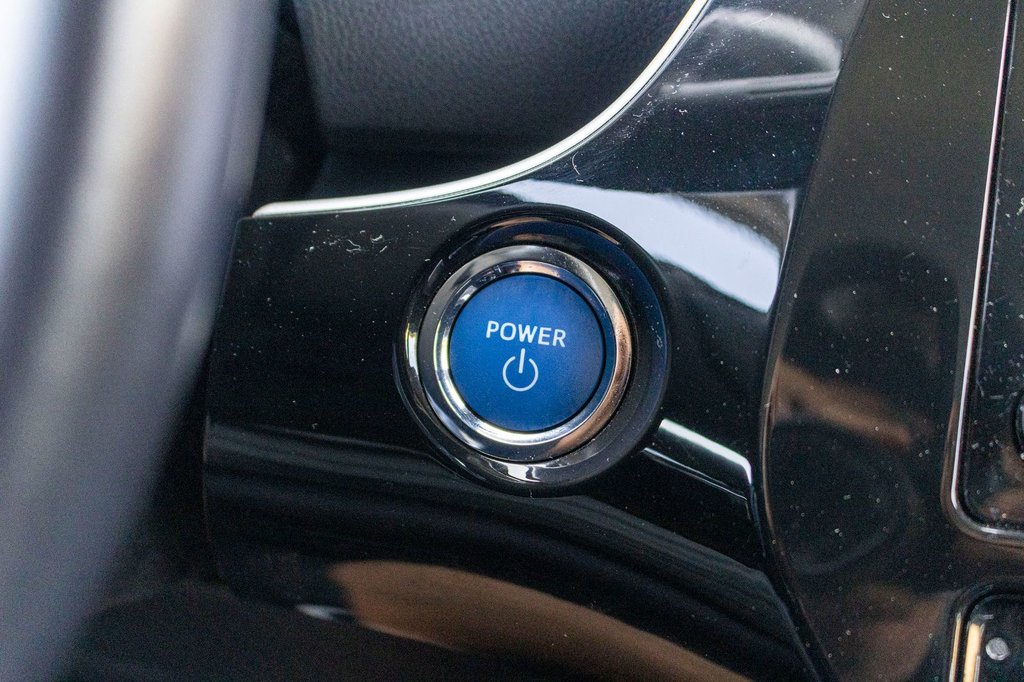 2021 Toyota PRIUS PRIME **HYBRIDE BRANCHABLE**JAMAIS ACCIDENTÉ** in Charlemagne, Quebec - 16 - w1024h768px