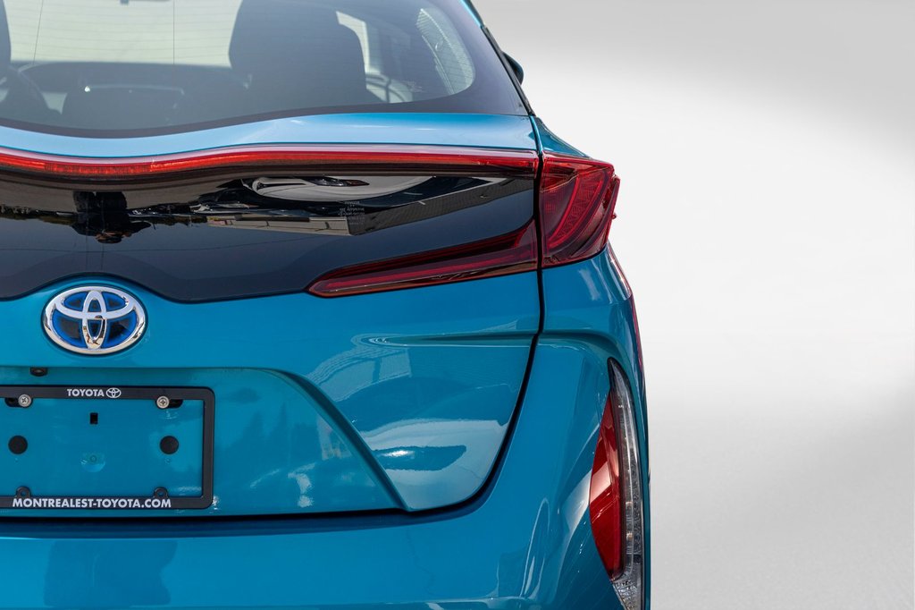 2021 Toyota PRIUS PRIME **HYBRIDE BRANCHABLE**JAMAIS ACCIDENTÉ** in Charlemagne, Quebec - 30 - w1024h768px