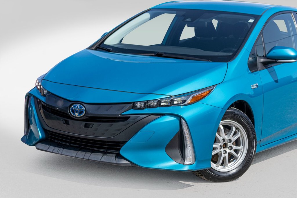 2021 Toyota PRIUS PRIME **HYBRIDE BRANCHABLE**JAMAIS ACCIDENTÉ** in Charlemagne, Quebec - 31 - w1024h768px