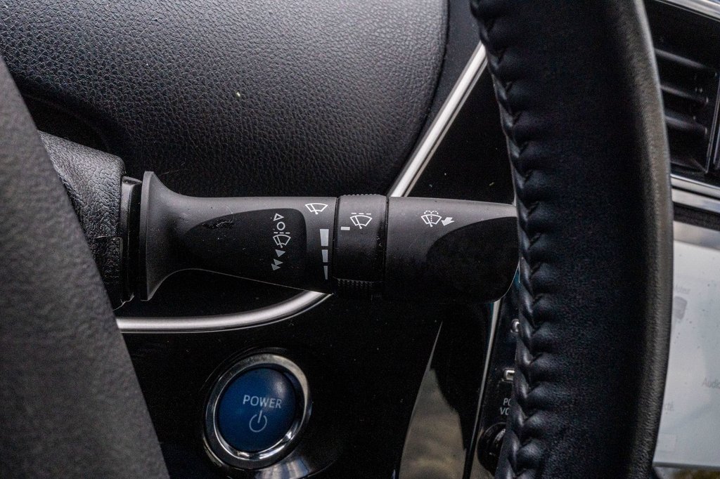 2021 Toyota Prius Prime **HYBRIDE BRANCHABLE**JAMAIS ACCIDENTÉ** in Charlemagne, Quebec - 16 - w1024h768px