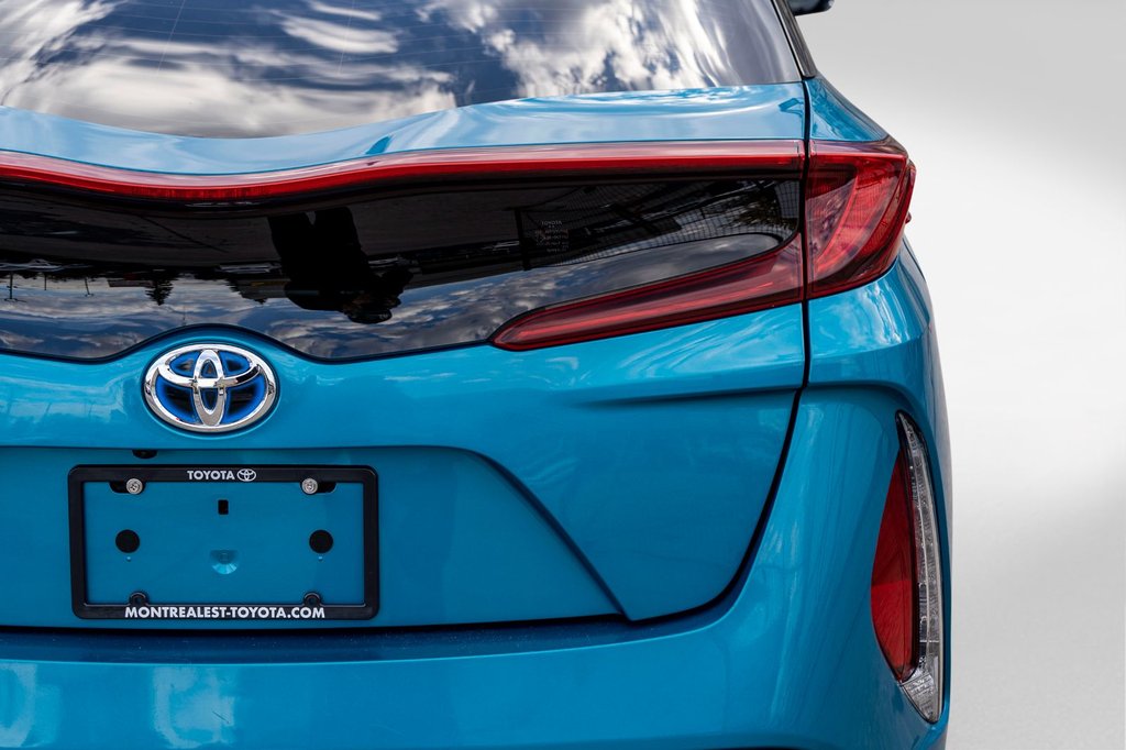 2021 Toyota Prius Prime **HYBRIDE BRANCHABLE**JAMAIS ACCIDENTÉ** in Charlemagne, Quebec - 23 - w1024h768px