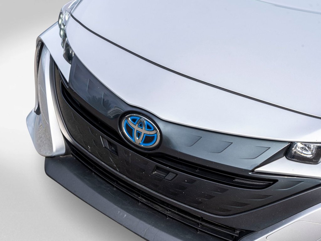 2021 Toyota Prius Prime in Saint-Jérôme, Quebec - 24 - w1024h768px