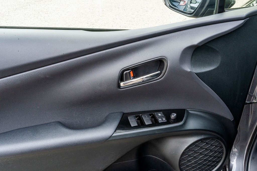 Toyota PRIUS PRIME **HYBRIDE BRANCHABLE+SIÈGES CHAUFFANTS+CAMÉRA** 2022 à Charlemagne, Québec - 21 - w1024h768px