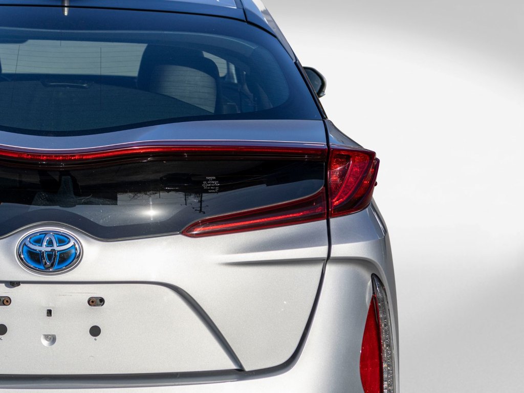 2022 Toyota Prius Prime AMÉLIORÉ **HYBRIDE BRANCHABLE**JAMAIS ACCIDENTÉ** in Saint-Jérôme, Quebec - 34 - w1024h768px