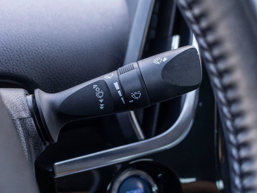 2022 Toyota Prius Prime AMÉLIORÉ **HYBRIDE BRANCHABLE**JAMAIS ACCIDENTÉ** in Saint-Jérôme, Quebec - 19 - w1024h768px