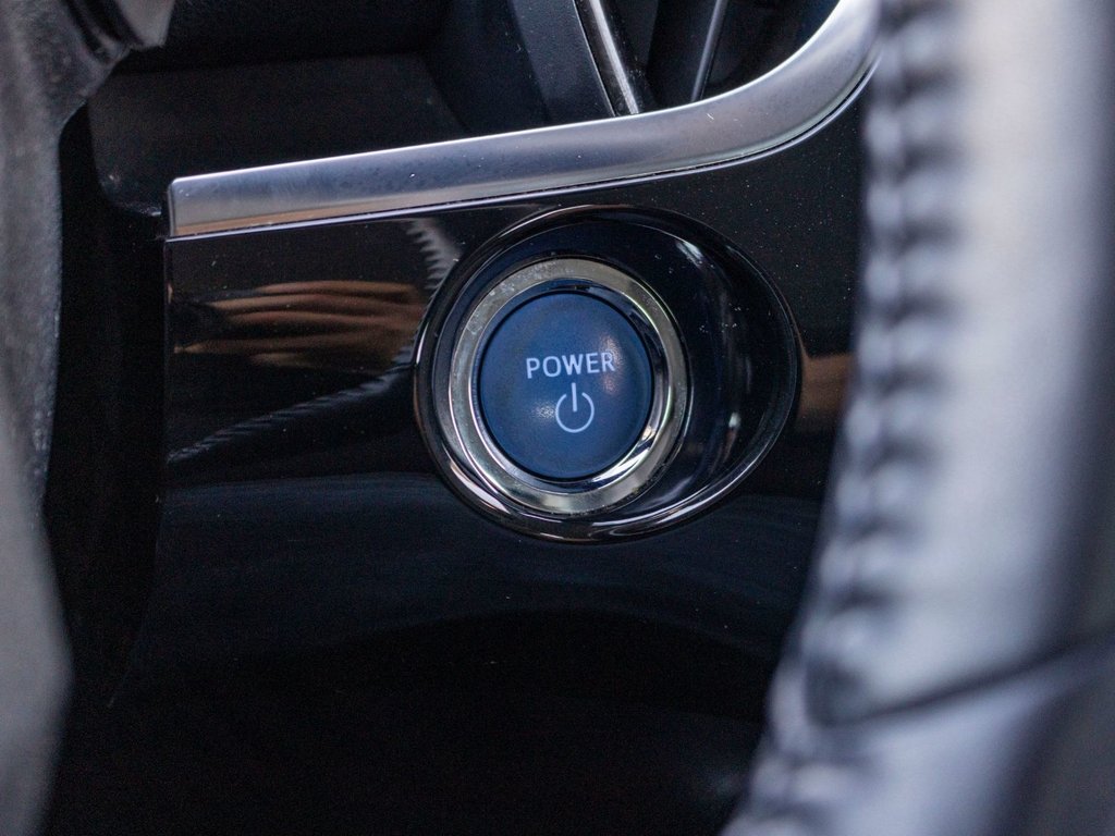 2022 Toyota Prius Prime AMÉLIORÉ **HYBRIDE BRANCHABLE**JAMAIS ACCIDENTÉ** in Saint-Jérôme, Quebec - 20 - w1024h768px