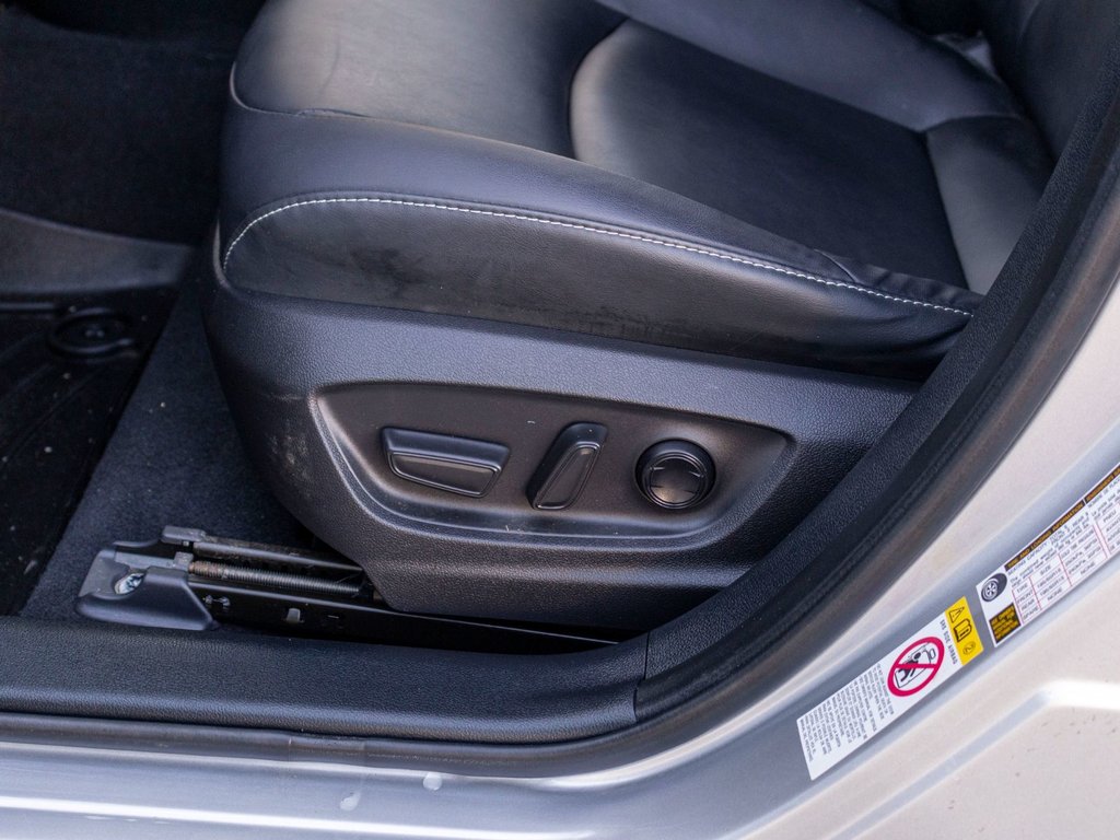 2022 Toyota Prius Prime AMÉLIORÉ **HYBRIDE BRANCHABLE**JAMAIS ACCIDENTÉ** in Saint-Jérôme, Quebec - 26 - w1024h768px