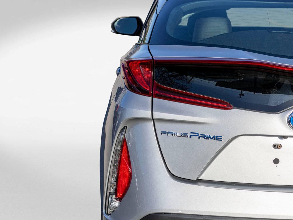 2022 Toyota Prius Prime AMÉLIORÉ **HYBRIDE BRANCHABLE**JAMAIS ACCIDENTÉ** in Saint-Jérôme, Quebec - 33 - w1024h768px