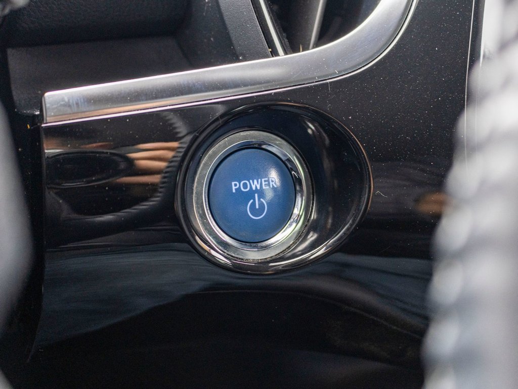 Toyota Prius Prime AMÉLIORÉ **HYBRIDE BRANCHABLE**JAMAIS ACCIDENTÉ** 2022 à Saint-Jérôme, Québec - 21 - w1024h768px