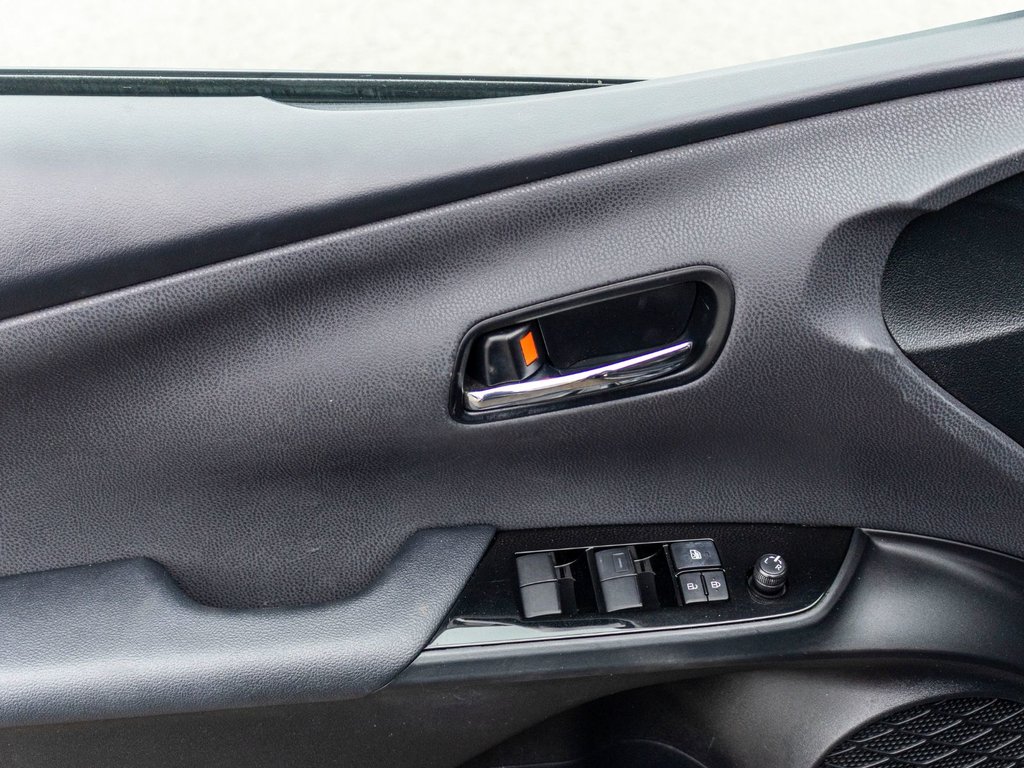 Toyota Prius Prime AMÉLIORÉ **HYBRIDE BRANCHABLE**JAMAIS ACCIDENTÉ** 2022 à Saint-Jérôme, Québec - 27 - w1024h768px