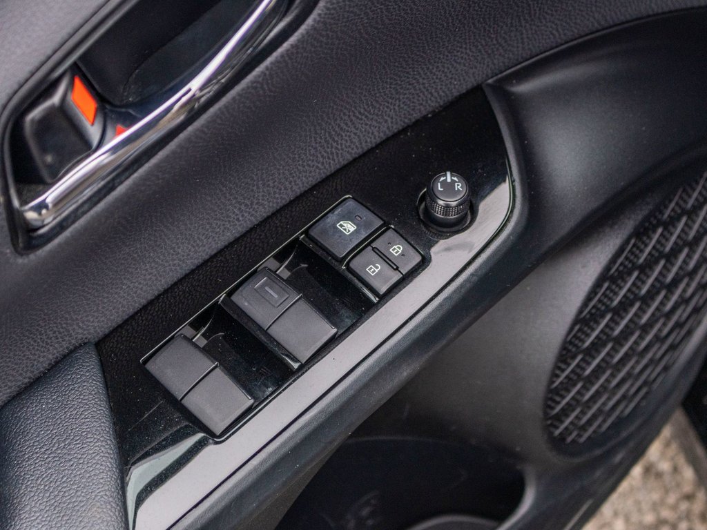 Toyota Prius Prime AMÉLIORÉ **HYBRIDE BRANCHABLE**JAMAIS ACCIDENTÉ** 2022 à Saint-Jérôme, Québec - 28 - w1024h768px