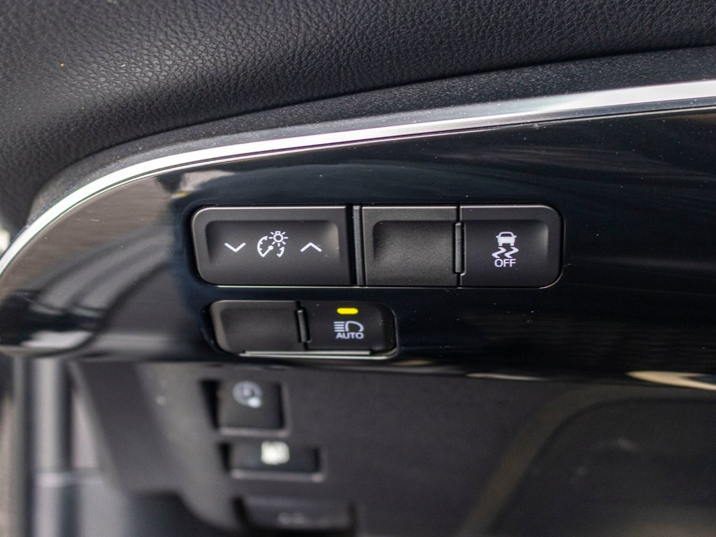 Toyota Prius Prime AMÉLIORÉ **HYBRIDE BRANCHABLE**JAMAIS ACCIDENTÉ** 2022 à Saint-Jérôme, Québec - 22 - w1024h768px