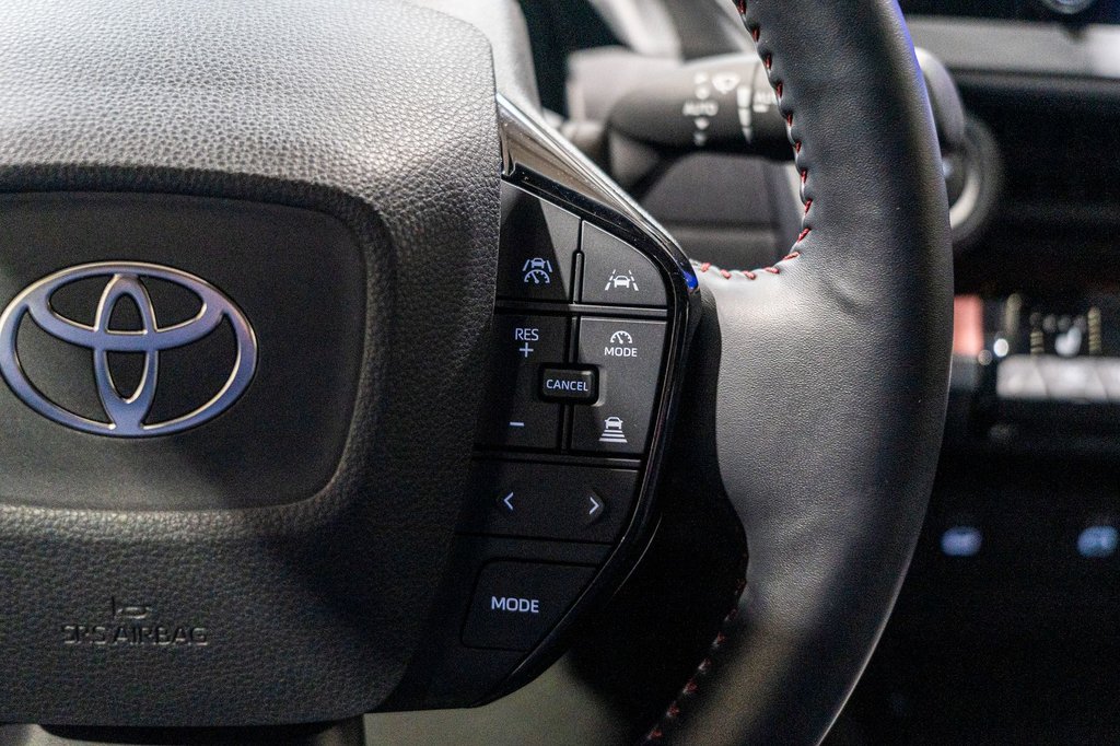 2024 Toyota Prius Prime SE **HYBRIDE BRANCHABLE**JAMAIS ACCIDENTÉ** in Charlemagne, Quebec - 9 - w1024h768px