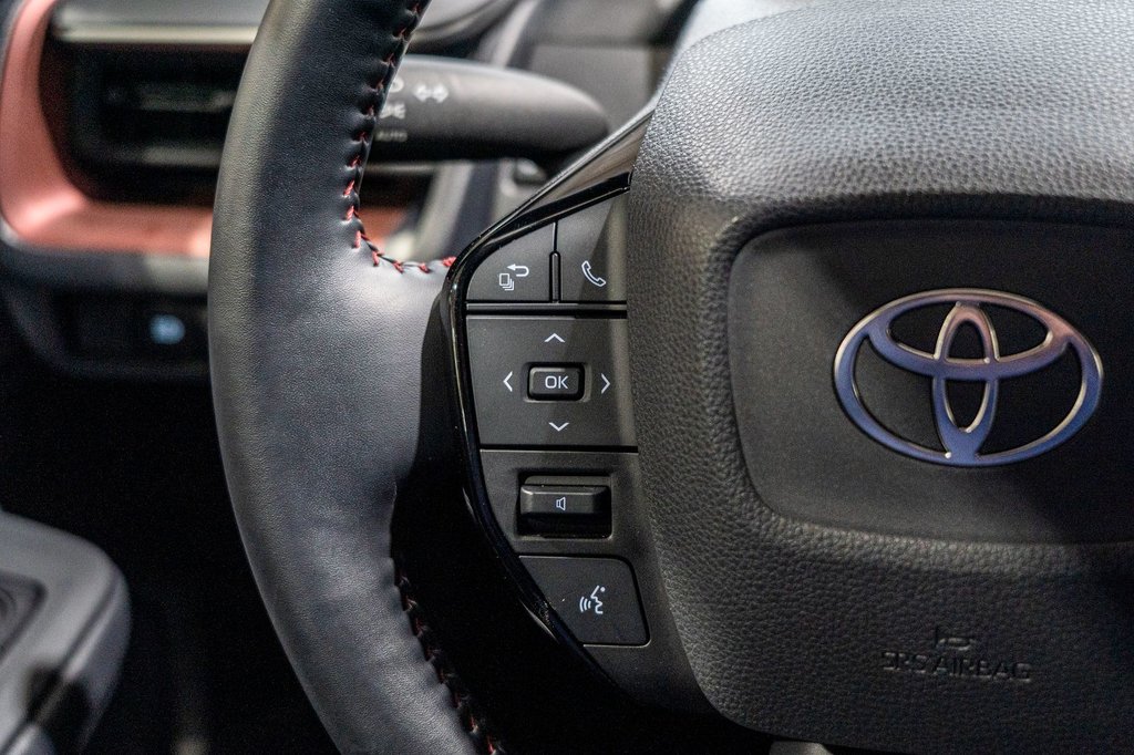 2024 Toyota Prius Prime SE **HYBRIDE BRANCHABLE**JAMAIS ACCIDENTÉ** in Charlemagne, Quebec - 8 - w1024h768px