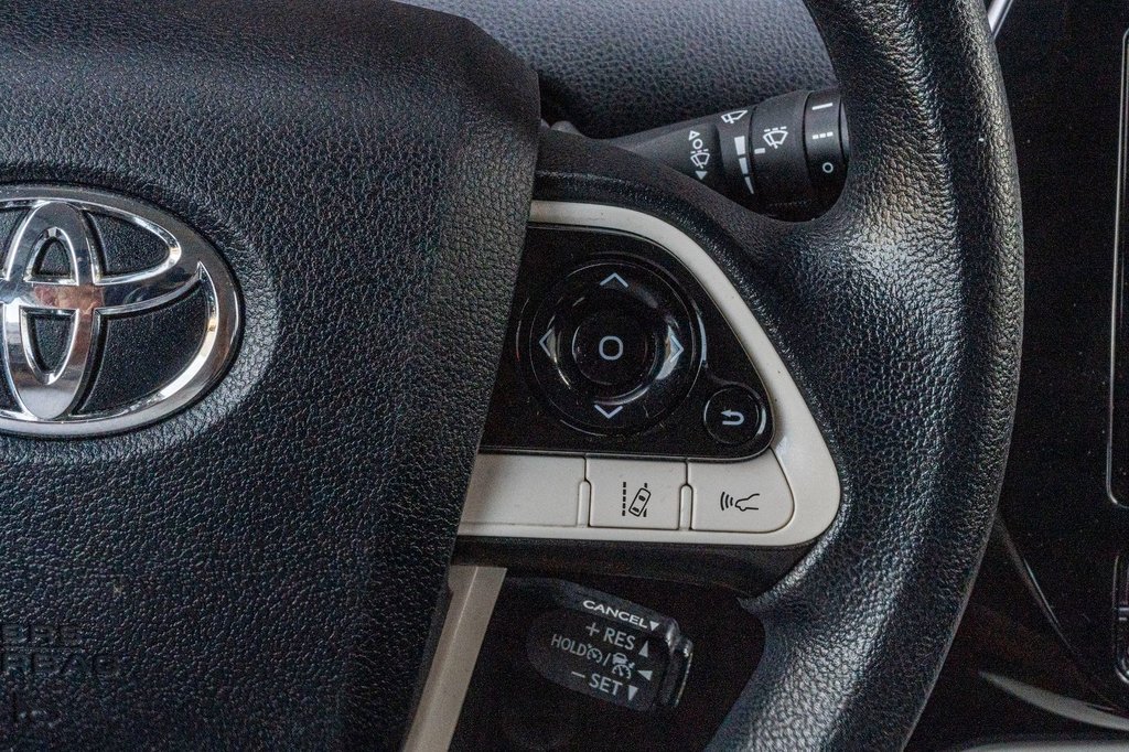 Toyota Prius DÉMARRAGE À BOUTON POUSSOIR+BLUETOOTH+CAMÉRA** 2017 à Charlemagne, Québec - 11 - w1024h768px
