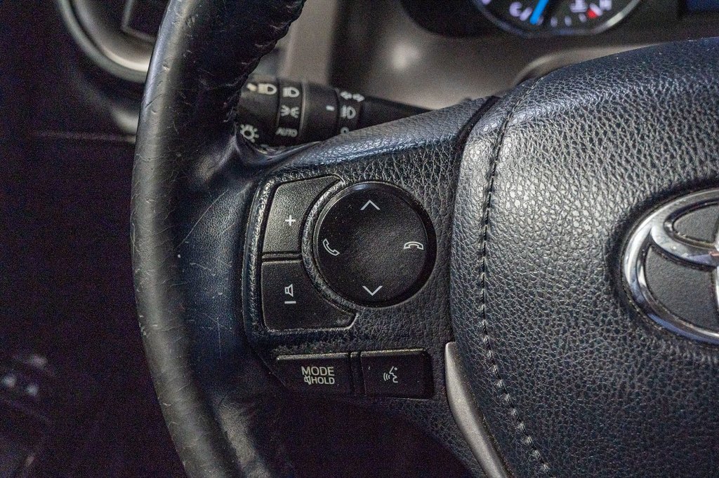 Toyota RAV4 Hybride XLE **JAMAIS ACCIDENTÉ+TOIT+MAG+CAMÉRA** 2018 à Charlemagne, Québec - 9 - w1024h768px