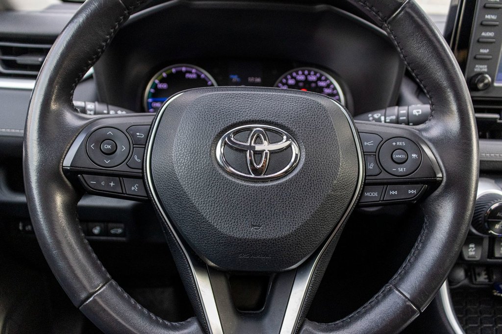 2019 Toyota RAV4 Hybride XLE **JAMAIS ACCIDENTÉ+TOIT+MAG+CARPLAY+CAMÉRA** in Charlemagne, Quebec - 9 - w1024h768px