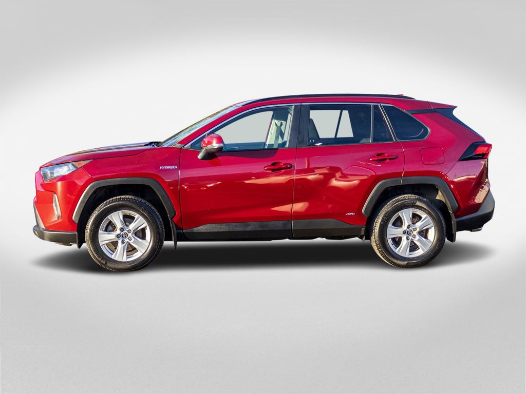 2020 Toyota RAV4 Hybride LE AWD **CARPLAY, MAG, CAMÉRA** in Charlemagne, Quebec - 3 - w1024h768px