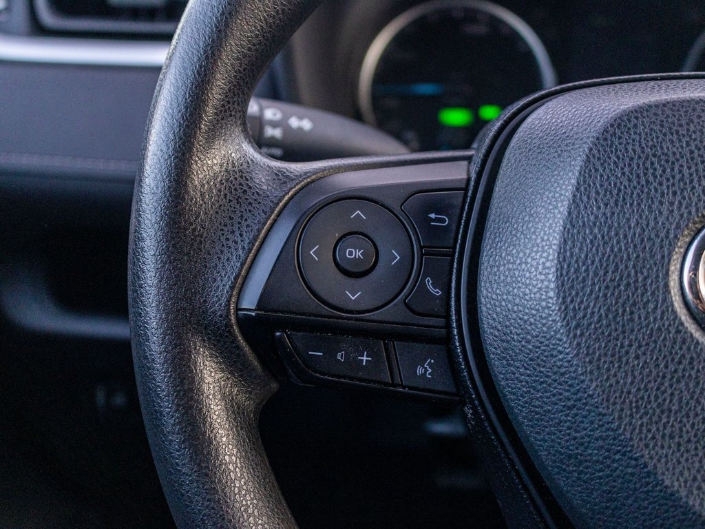 2020 Toyota RAV4 Hybride LE AWD **CARPLAY, MAG, CAMÉRA** in Charlemagne, Quebec - 11 - w1024h768px