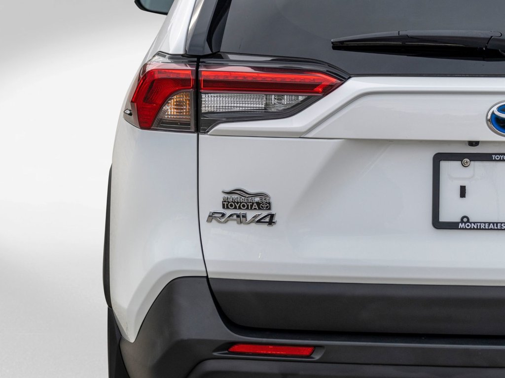 2021 Toyota RAV4 Hybride XLE AWD **JAMAIS ACCIDENTÉ+TOIT+MAG+CAMÉRA** in Charlemagne, Quebec - 33 - w1024h768px