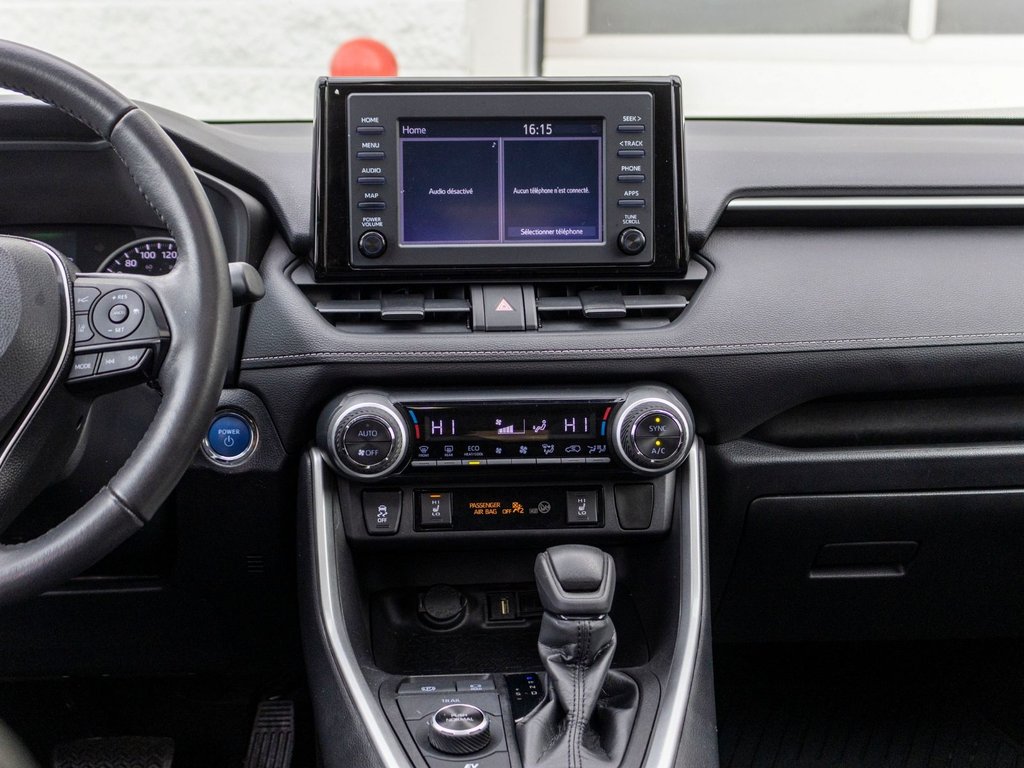 2021 Toyota RAV4 Hybride XLE AWD **JAMAIS ACCIDENTÉ+TOIT+MAG+CAMÉRA** in Charlemagne, Quebec - 9 - w1024h768px
