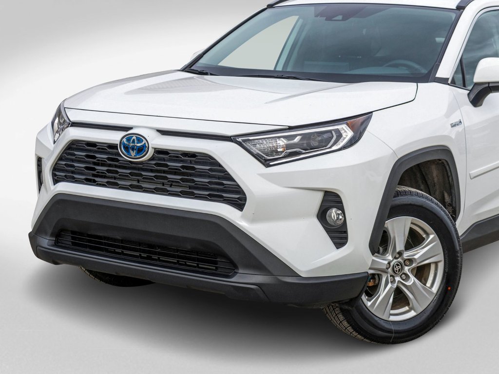 2021 Toyota RAV4 Hybride XLE AWD **JAMAIS ACCIDENTÉ+TOIT+MAG+CAMÉRA** in Charlemagne, Quebec - 35 - w1024h768px