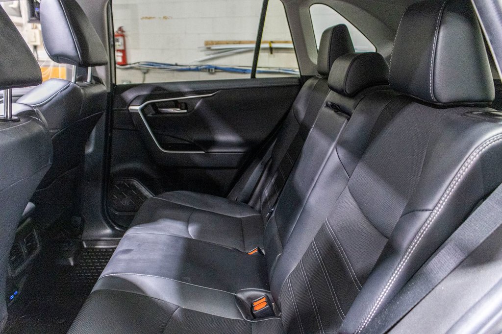 Toyota RAV4 Hybride LIMITED **JAMAIS ACCIDENTÉ+CUIR+TOIT+JBL+CAMÉRA** 2022 à Saint-Jérôme, Québec - 29 - w1024h768px