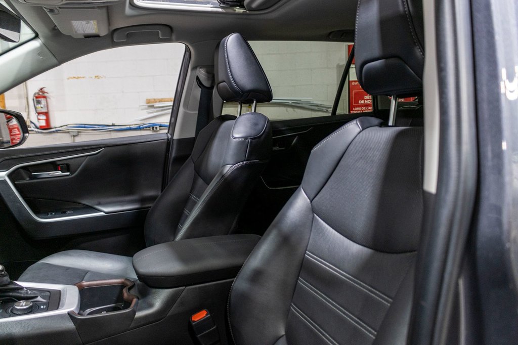 Toyota RAV4 Hybride LIMITED **JAMAIS ACCIDENTÉ+CUIR+TOIT+JBL+CAMÉRA** 2022 à Saint-Jérôme, Québec - 25 - w1024h768px