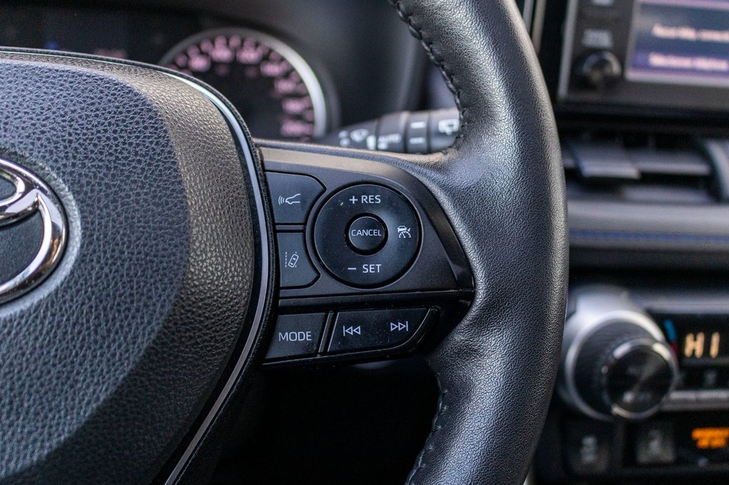 Toyota RAV4 Hybride SE AWD **TOIT+MAG+CAMÉRA+CARPLAY** 2022 à Saint-Jérôme, Québec - 12 - w1024h768px