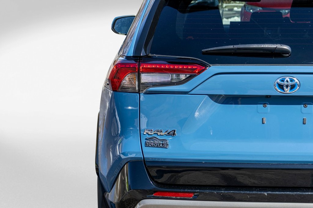 Toyota RAV4 Hybride SE AWD **TOIT+MAG+CAMÉRA+CARPLAY** 2022 à Saint-Jérôme, Québec - 32 - w1024h768px