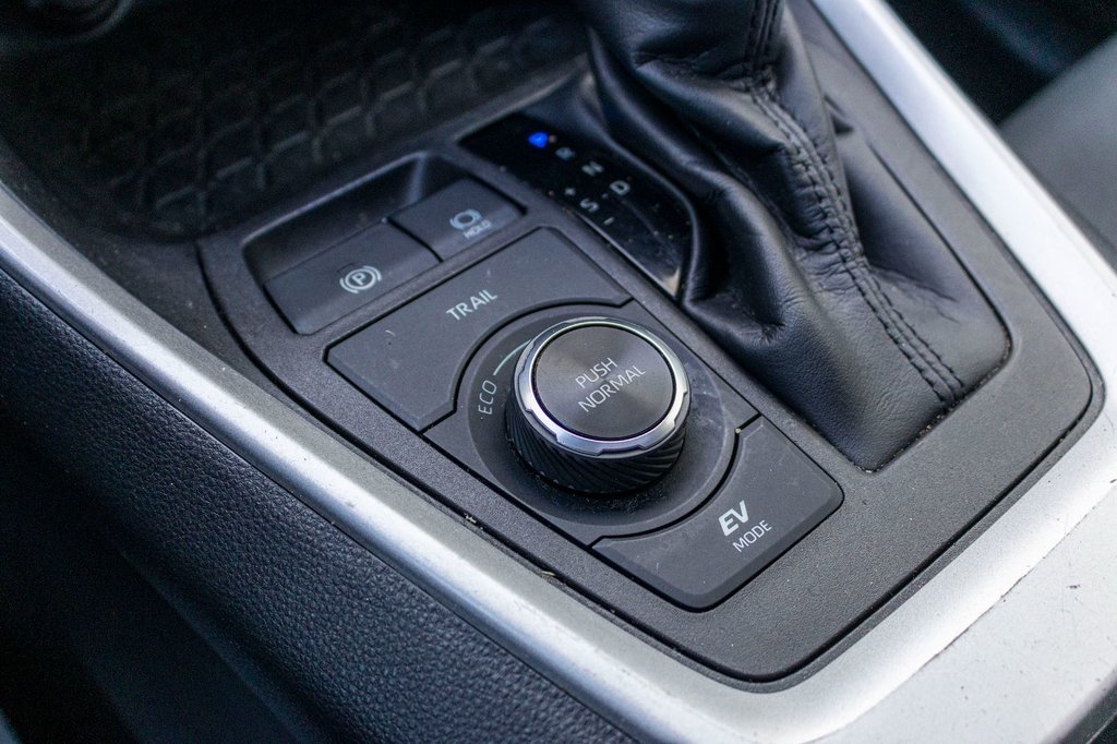 Toyota RAV4 Hybride SE AWD **TOIT+MAG+CAMÉRA+CARPLAY** 2022 à Saint-Jérôme, Québec - 16 - w1024h768px