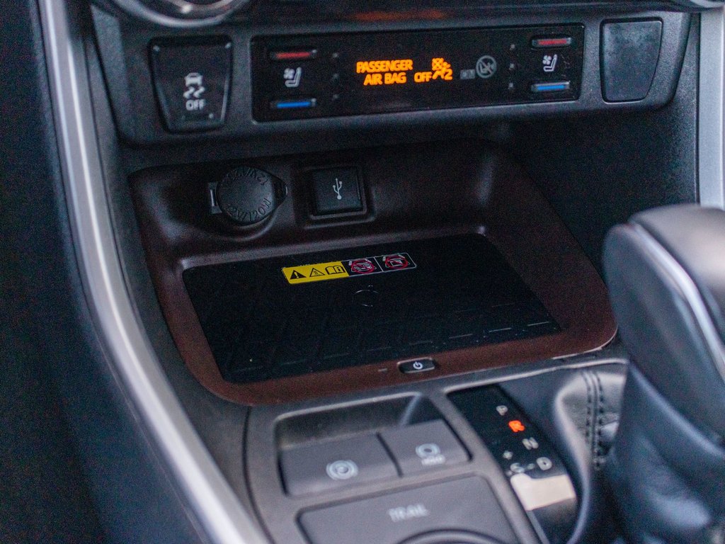 2022 Toyota RAV4 Hybride LIMITED **JAMAIS ACCIDENTÉ+CUIR+TOIT+360DEG+JBL*** in Saint-Jérôme, Quebec - 19 - w1024h768px